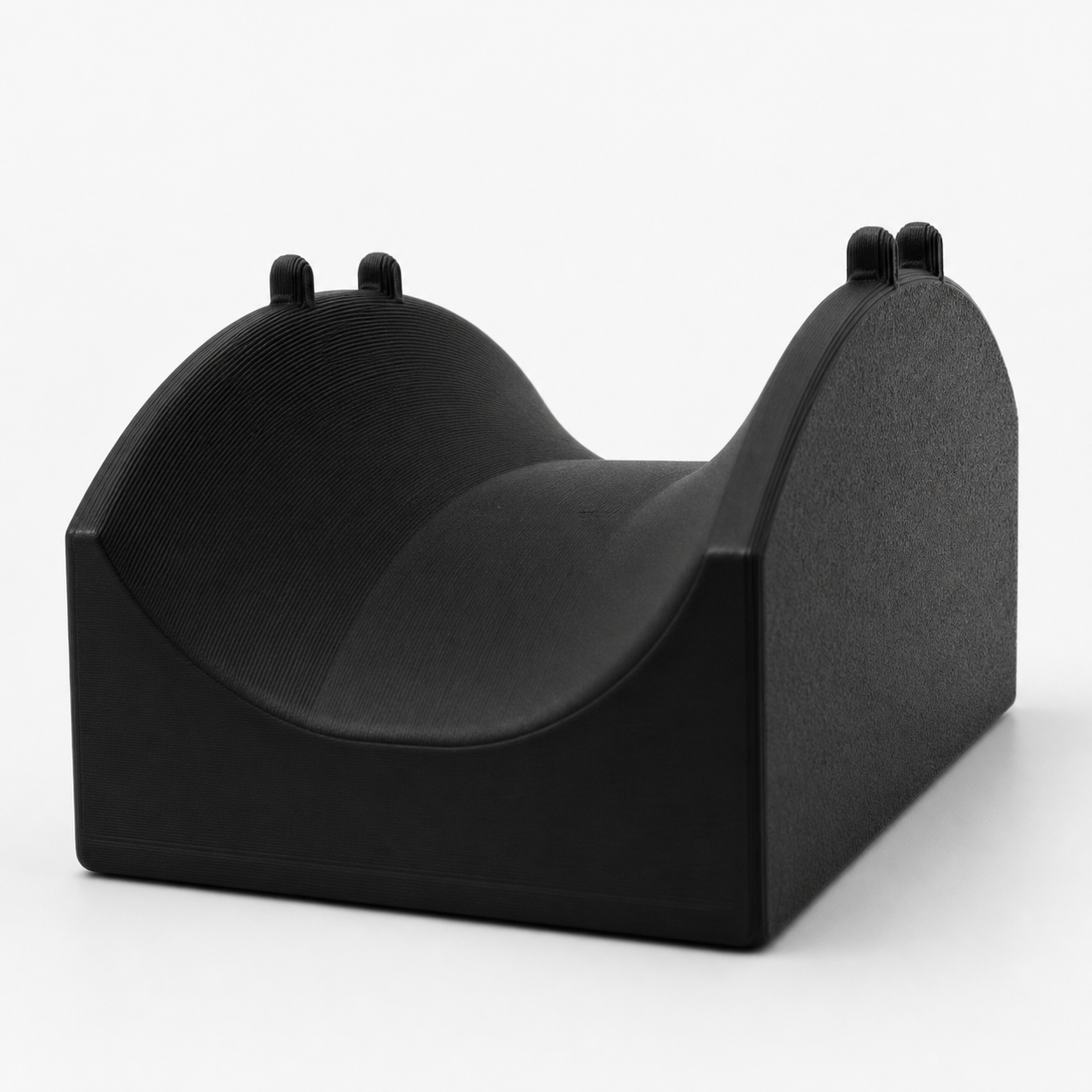 Close view of the Beacon 01 curved headband cradle